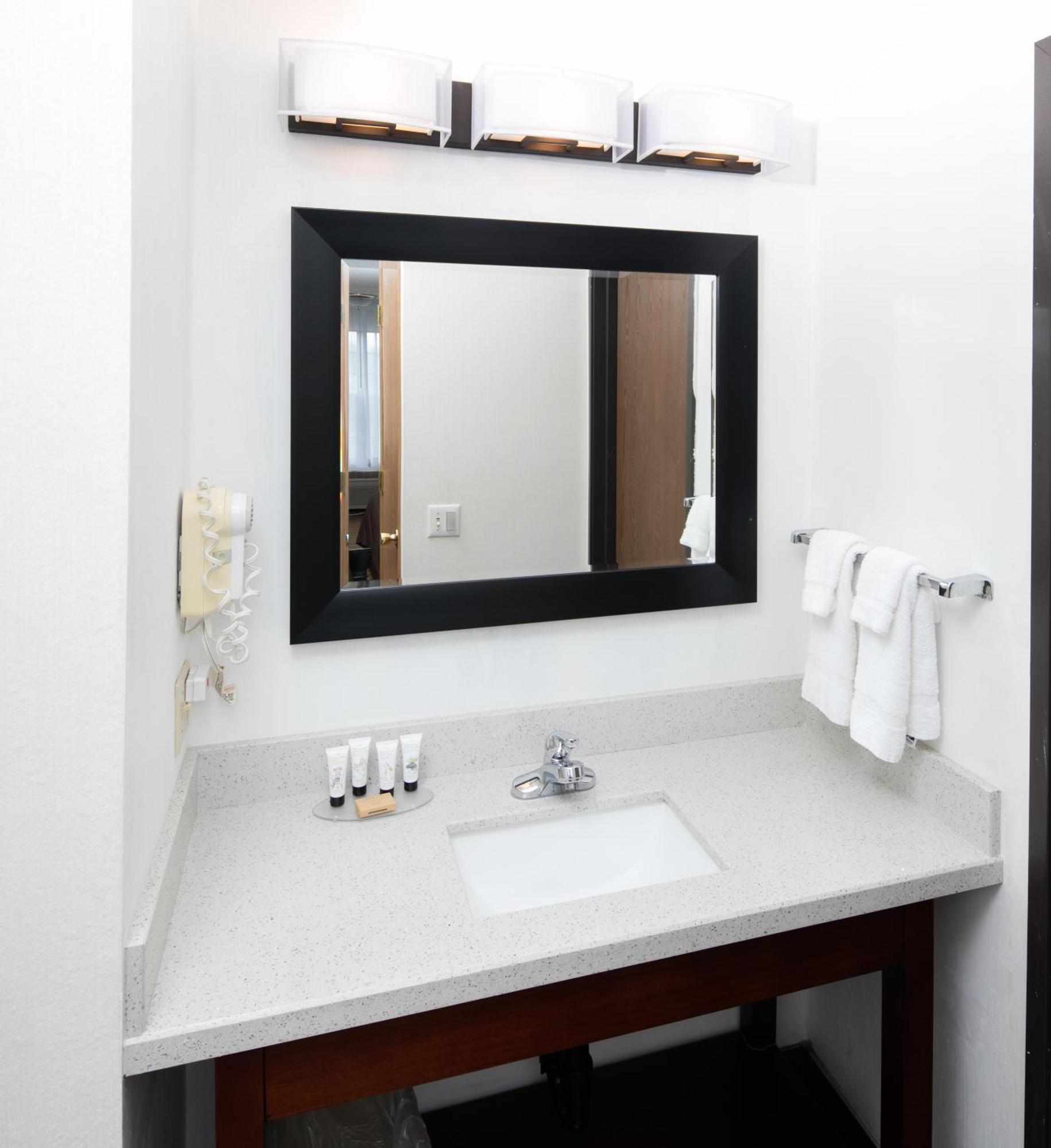Junior Suite,1679598216:JPEG